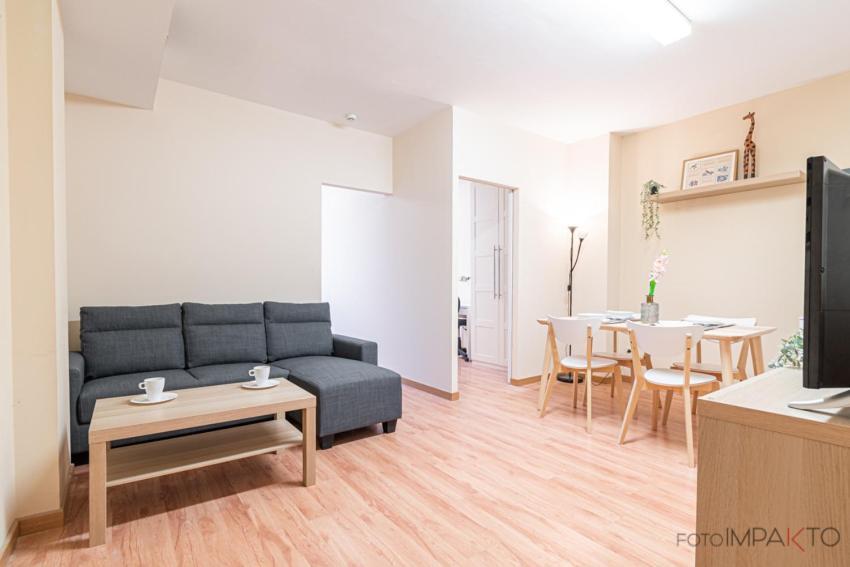 #10Oca7 - Apartamento En Vista Alegre Мадрид Екстериор снимка